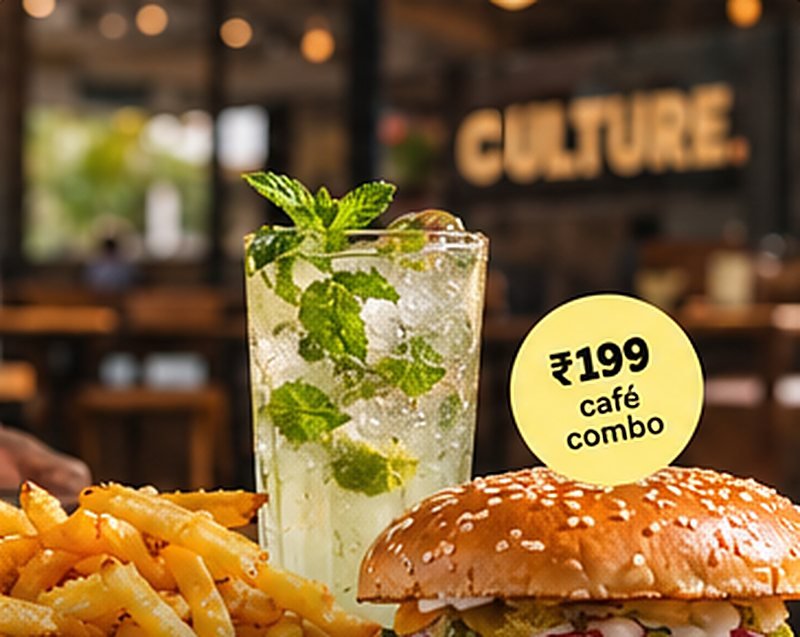 Burger, fries and mojito at the CULTURE café